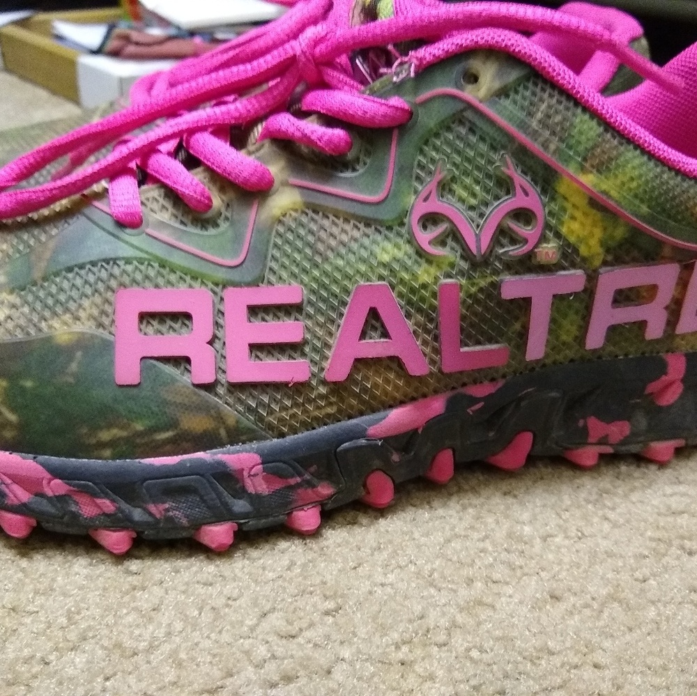 Realtree hiking sneakers